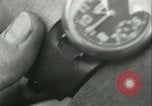 Image des troupes américaines célébrer Première Guerre Mondiale Armistice se terminant France, 1918, de la seconde 36 séquences d'archives historiques vidéo 65675065318