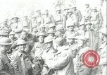 Image des troupes américaines célébrer Première Guerre Mondiale Armistice se terminant France, 1918, de la seconde 40 séquences d'archives historiques vidéo 65675065318
