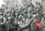 Image des troupes américaines célébrer Première Guerre Mondiale Armistice se terminant France, 1918, de la seconde 44 séquences d'archives historiques vidéo 65675065318