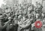 Image des troupes américaines célébrer Première Guerre Mondiale Armistice se terminant France, 1918, de la seconde 48 séquences d'archives historiques vidéo 65675065318