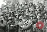 Image des troupes américaines célébrer Première Guerre Mondiale Armistice se terminant France, 1918, de la seconde 54 séquences d'archives historiques vidéo 65675065318