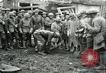 Immagine di La sepoltura di ultimo guscio tedesco Francia, 1918, secondo 3 filmato di repertorio 65675065320