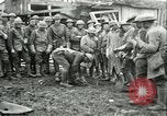 Immagine di La sepoltura di ultimo guscio tedesco Francia, 1918, secondo 4 filmato di repertorio 65675065320