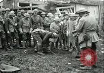 Immagine di La sepoltura di ultimo guscio tedesco Francia, 1918, secondo 11 filmato di repertorio 65675065320