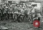 Immagine di La sepoltura di ultimo guscio tedesco Francia, 1918, secondo 12 filmato di repertorio 65675065320