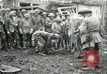 Immagine di La sepoltura di ultimo guscio tedesco Francia, 1918, secondo 13 filmato di repertorio 65675065320