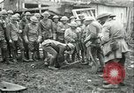 Immagine di La sepoltura di ultimo guscio tedesco Francia, 1918, secondo 14 filmato di repertorio 65675065320