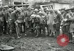 Immagine di La sepoltura di ultimo guscio tedesco Francia, 1918, secondo 24 filmato di repertorio 65675065320
