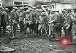 Immagine di La sepoltura di ultimo guscio tedesco Francia, 1918, secondo 26 filmato di repertorio 65675065320