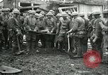 Immagine di La sepoltura di ultimo guscio tedesco Francia, 1918, secondo 35 filmato di repertorio 65675065320