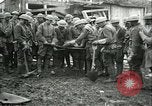 Immagine di La sepoltura di ultimo guscio tedesco Francia, 1918, secondo 37 filmato di repertorio 65675065320