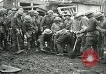 Immagine di La sepoltura di ultimo guscio tedesco Francia, 1918, secondo 44 filmato di repertorio 65675065320