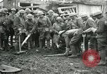 Immagine di La sepoltura di ultimo guscio tedesco Francia, 1918, secondo 52 filmato di repertorio 65675065320