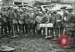 Immagine di La sepoltura di ultimo guscio tedesco Francia, 1918, secondo 55 filmato di repertorio 65675065320