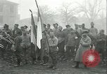 Immagine di Le truppe degli Stati Uniti celebra armistizio nel 1918 Remoiville Francia, 1918, secondo 61 filmato di repertorio 65675065321