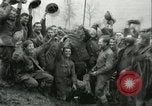 Standbild 105 Field Artillery Etraye Frankreich, 1918, aus Sekunde 26 historischem Filmmaterial Videoclip 65675065326