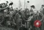 Standbild 105 Field Artillery Etraye Frankreich, 1918, aus Sekunde 28 historischem Filmmaterial Videoclip 65675065326