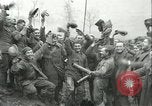 Standbild 105 Field Artillery Etraye Frankreich, 1918, aus Sekunde 29 historischem Filmmaterial Videoclip 65675065326