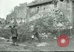 Standbild Stadt Ruinen Seicheprey Frankreich, 1918, aus Sekunde 17 historischem Filmmaterial Videoclip 65675065331