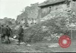 Standbild Stadt Ruinen Seicheprey Frankreich, 1918, aus Sekunde 18 historischem Filmmaterial Videoclip 65675065331
