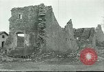 Standbild Stadt Ruinen Seicheprey Frankreich, 1918, aus Sekunde 62 historischem Filmmaterial Videoclip 65675065331