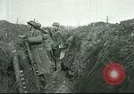 Immagine di Trincee Francia, 1918, secondo 43 filmato di repertorio 65675065333