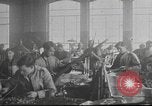 Image la fabrication d'armes United States USA, 1918, de la seconde 5 séquences d'archives historiques vidéo 65675065346