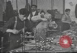 Image la fabrication d'armes United States USA, 1918, de la seconde 10 séquences d'archives historiques vidéo 65675065346