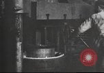 Standbild arme Herstellwerk United States USA, 1918, aus Sekunde 7 historischem Filmmaterial Videoclip 65675065347