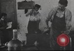Standbild arme Herstellwerk United States USA, 1918, aus Sekunde 36 historischem Filmmaterial Videoclip 65675065347