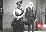 Immagine di Re Giorgio V e la regina Mary Londra Inghilterra Regno Unito, 1918, secondo 4 filmato di repertorio 65675065349