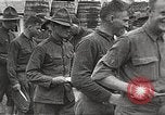 Image ELE GA soldats en ligne mess United States USA, 1917, de la seconde 3 séquences d'archives historiques vidéo 65675065358
