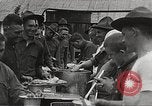 Image ELE GA soldats en ligne mess United States USA, 1917, de la seconde 7 séquences d'archives historiques vidéo 65675065358