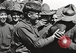 Image ELE GA soldats en ligne mess United States USA, 1917, de la seconde 20 séquences d'archives historiques vidéo 65675065358