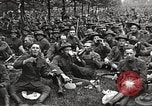 Image ELE GA soldats en ligne mess United States USA, 1917, de la seconde 30 séquences d'archives historiques vidéo 65675065358