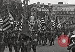 Standbild französische Truppen Frankreich, 1919, aus Sekunde 26 historischem Filmmaterial Videoclip 65675065365