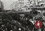 Immagine di Greco prigionieri ribelli Atene GRECIA, 1946, secondo 6 filmato di repertorio 65675065376