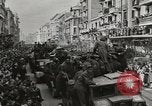 Immagine di Greco prigionieri ribelli Atene GRECIA, 1946, secondo 26 filmato di repertorio 65675065376