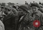 Immagine di Greco prigionieri ribelli Atene GRECIA, 1946, secondo 44 filmato di repertorio 65675065376