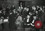Standbild Marschall Petain Paris Frankreich, 1945, aus Sekunde 15 historischem Filmmaterial Videoclip 65675065380