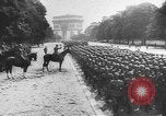 Standbild Adolf Hitler Frankreich, 1940, aus Sekunde 25 historischem Filmmaterial Videoclip 65675065382