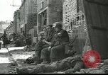 Immagine di Invasione Pontaubault Francia, 1944, secondo 26 filmato di repertorio 65675065386