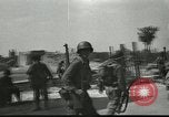 Immagine di Invasione Pontaubault Francia, 1944, secondo 37 filmato di repertorio 65675065386