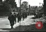 Immagine di Invasione Pontaubault Francia, 1944, secondo 42 filmato di repertorio 65675065386