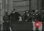Immagine di Fanteria e serbatoi Mayenne Francia, 1944, secondo 10 filmato di repertorio 65675065388