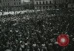 Immagine di Fanteria e serbatoi Mayenne Francia, 1944, secondo 15 filmato di repertorio 65675065388