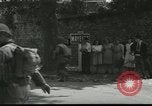 Immagine di Fanteria e serbatoi Mayenne Francia, 1944, secondo 22 filmato di repertorio 65675065388