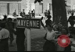 Immagine di Fanteria e serbatoi Mayenne Francia, 1944, secondo 26 filmato di repertorio 65675065388