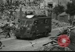 Immagine di Fanteria e serbatoi Mayenne Francia, 1944, secondo 43 filmato di repertorio 65675065388