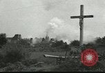 Immagine di Fanteria e serbatoi Mayenne Francia, 1944, secondo 54 filmato di repertorio 65675065388
